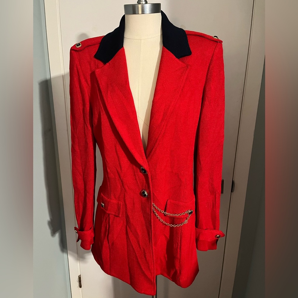 RARE St. John Collection Red & Navy Santana Knit Blazer w/ Gold Buttons Sz 10